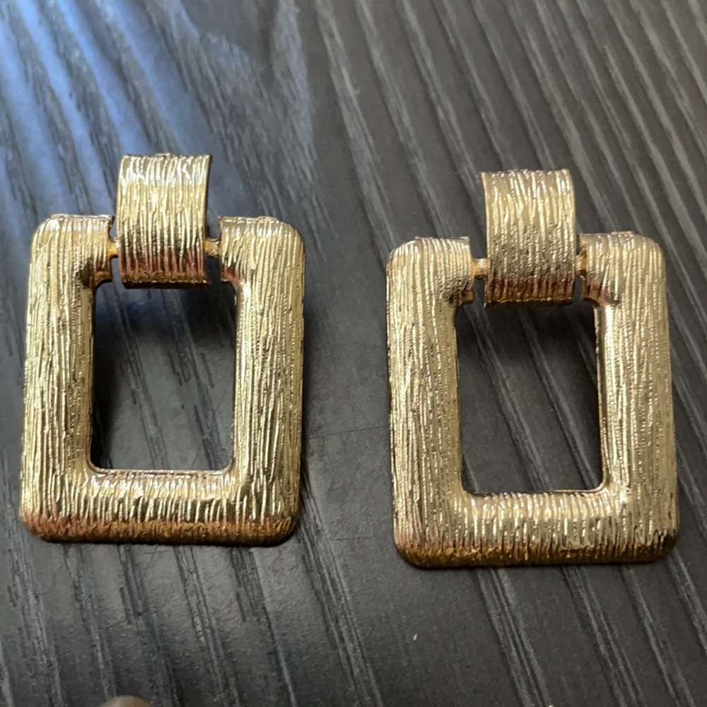 NEW Set of new trendy luxury gold earrings - Picture 11 of 15